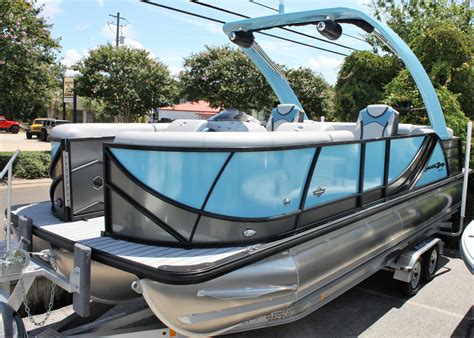 Whether you 're looking to enjoy time in the water with family and friends, or hitting a wake in style; the <b>South</b> <b>Bay</b> 500 has all the luxury and characteristics for any of your demands. . South bay pontoon specs
